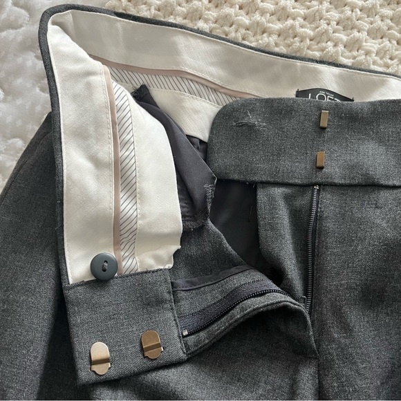 LOFT Women’s Charcoal Trousers Size 2 - Picture 4 of 4